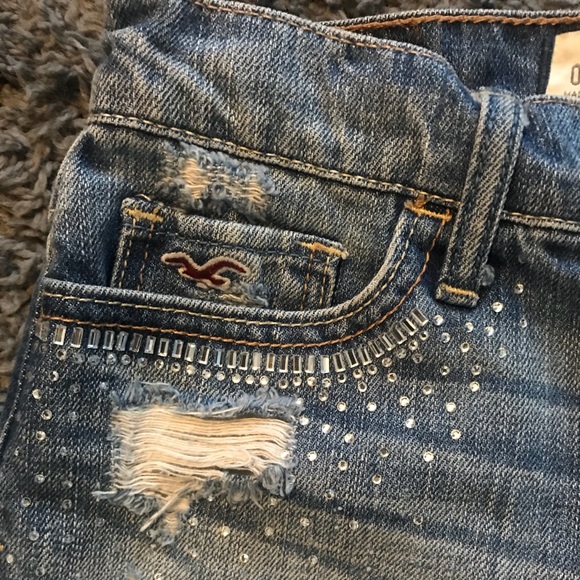 Super cute high waisted jean shorts - Picture 2 of 5